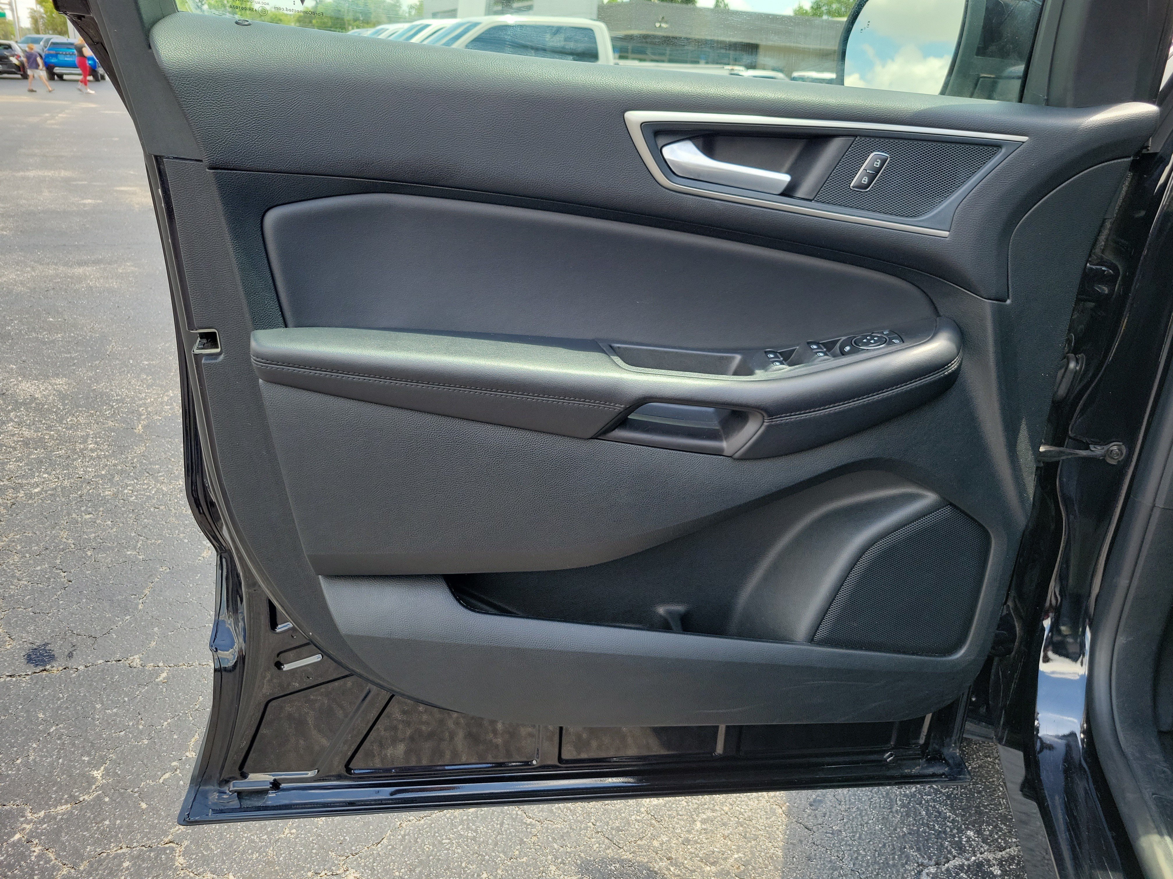 Used 2024 Agate Black Metallic Ford SEL image 14