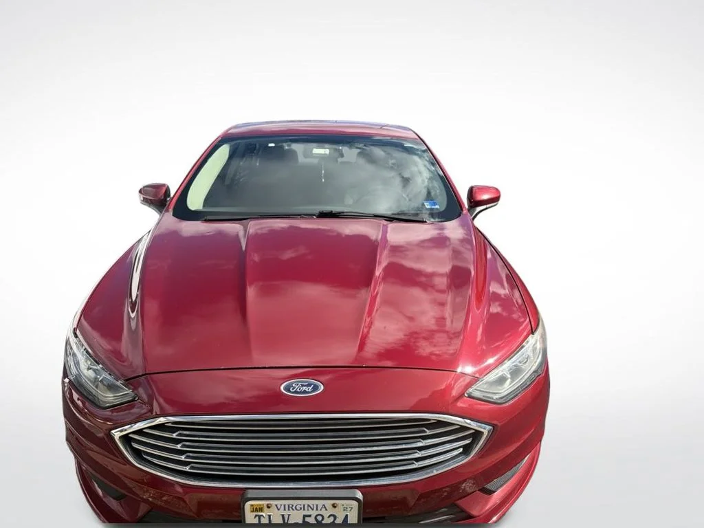 Used 2018 Red Ford SE image 7