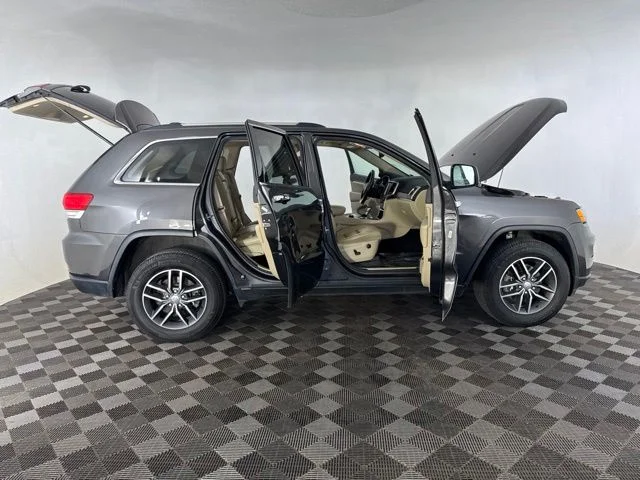 Used 2017 Gray Jeep Limited image 16