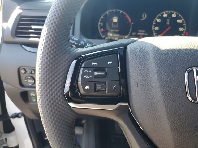 New 2026 Platinum White Pearl Honda Black Edition image 18