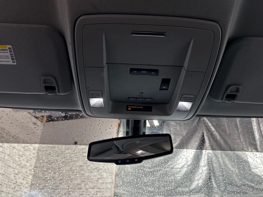 Used 2018 Black Chevrolet LT image 20