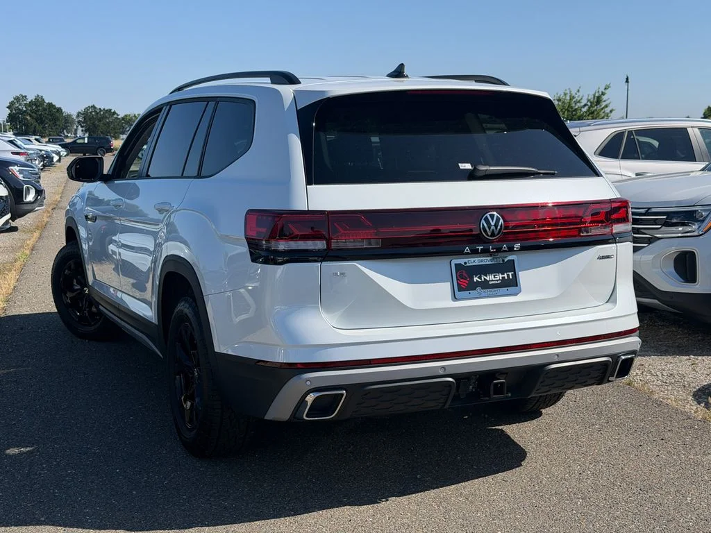 New 2026 Opal White Pearl Volkswagen 2.0T Peak Edition image 11