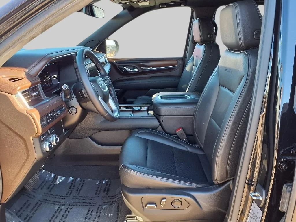 2022 GMC Yukon XL Denali - Photo 8