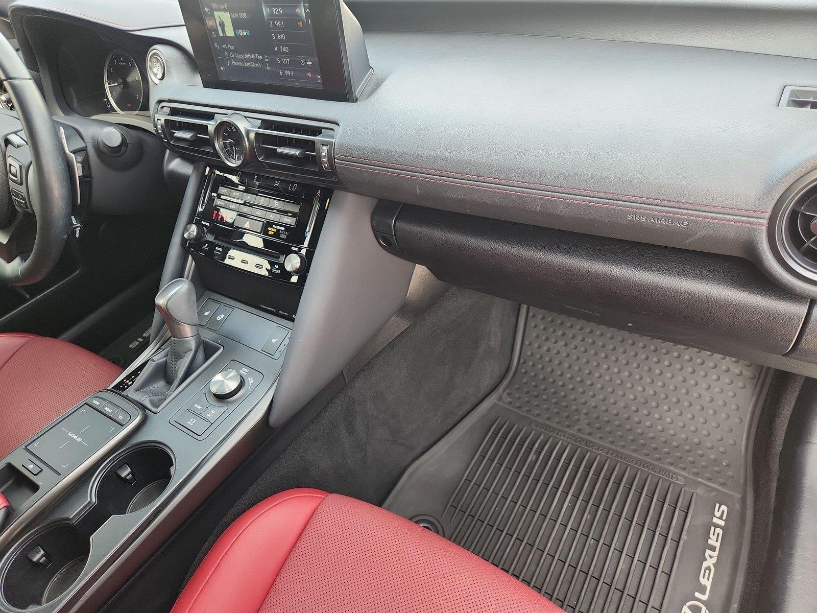 2025 Lexus IS 350 F SPORT DESIGN - Photo 28