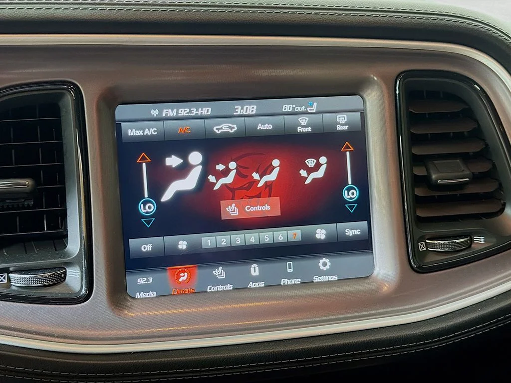Used 2022 Go Mango! Dodge R/T Scat Pack image 34