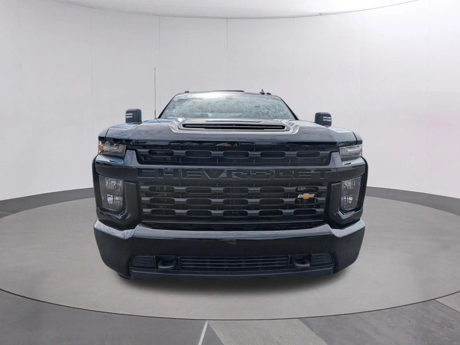Used 2023 Black Chevrolet Custom image 8