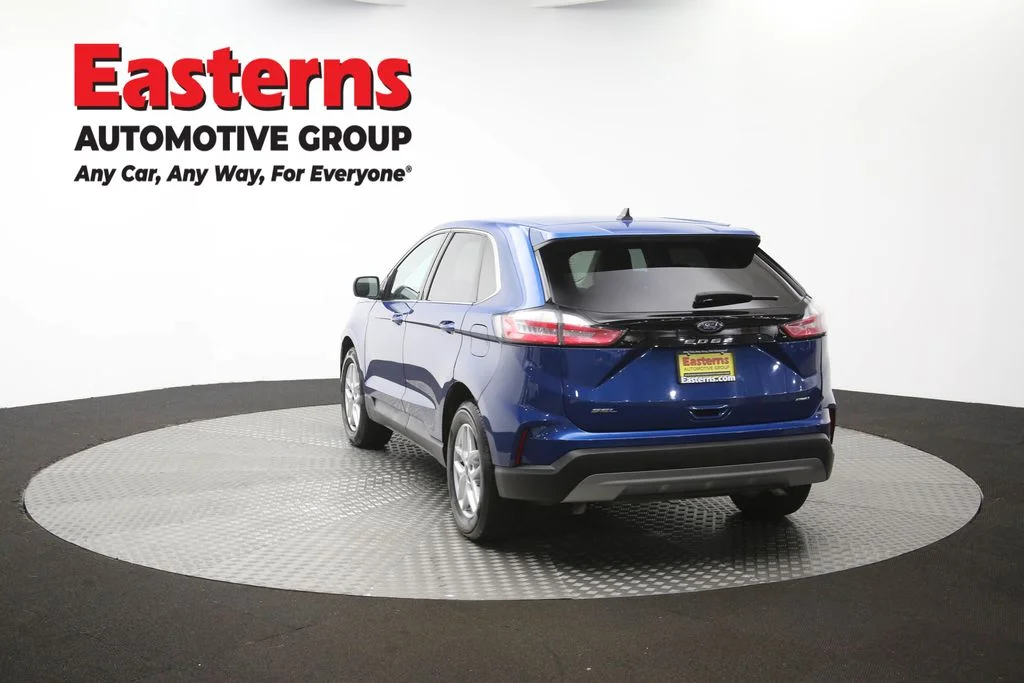Used 2023 Blue Ford SEL image 38