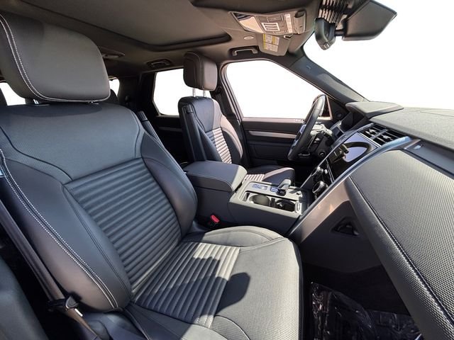 Certified Used 2025 Black Land Rover Dynamic SE image 16