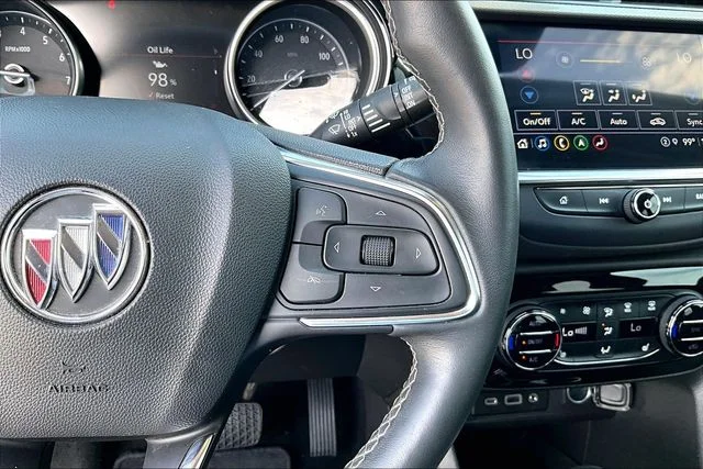 Used 2022 Black Buick Select image 21
