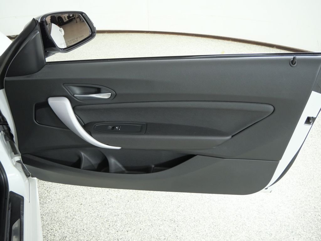 Used 2018 Alpine White BMW M240i image 20