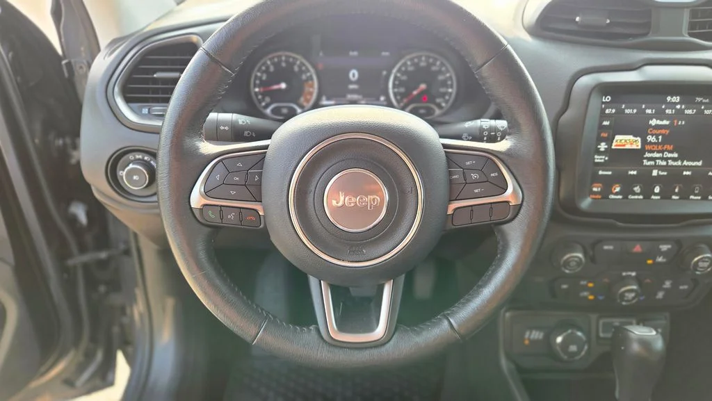 Used 2022 Gray Jeep Limited image 16