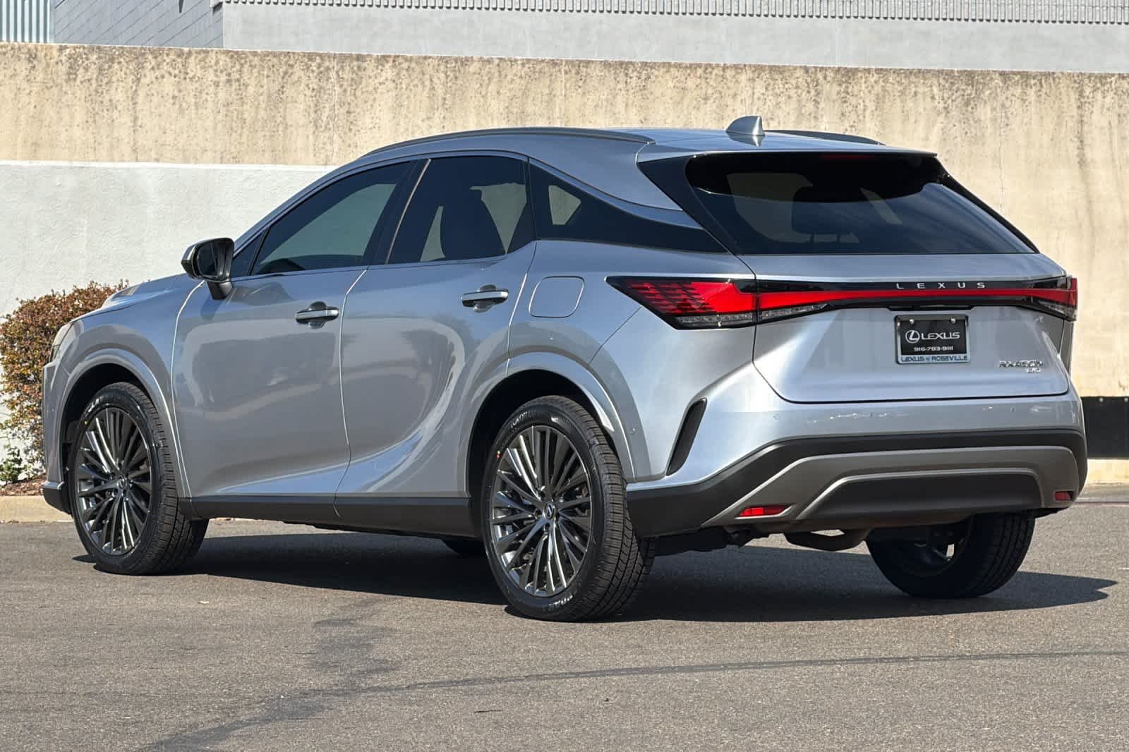 Certified Used 2024 Iridium Lexus Luxury image 7