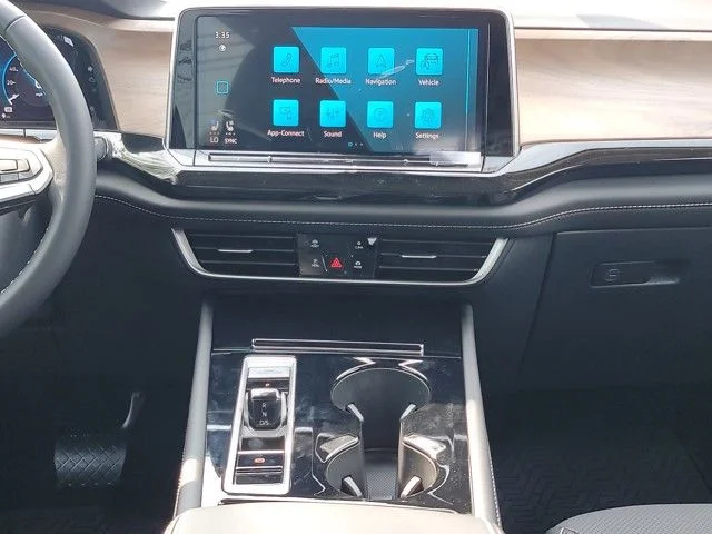 2026 Volkswagen Atlas SE w/Tech - Photo 21