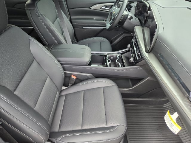 2027 Chevrolet Traverse LT - Photo 10
