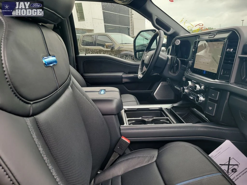 2026 Ford F-250 Super Duty Platinum - Photo 34