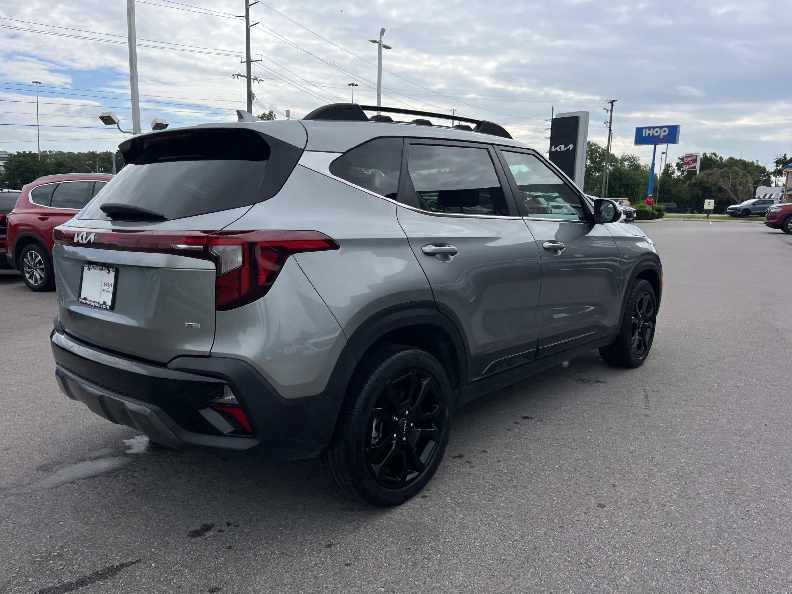 Used 2024 Steel Gray Kia X-Line image 3