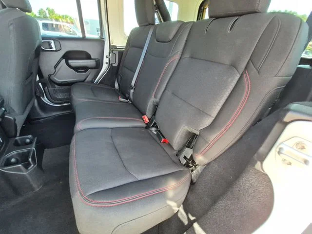 Used 2023 Silver Jeep Rubicon image 29