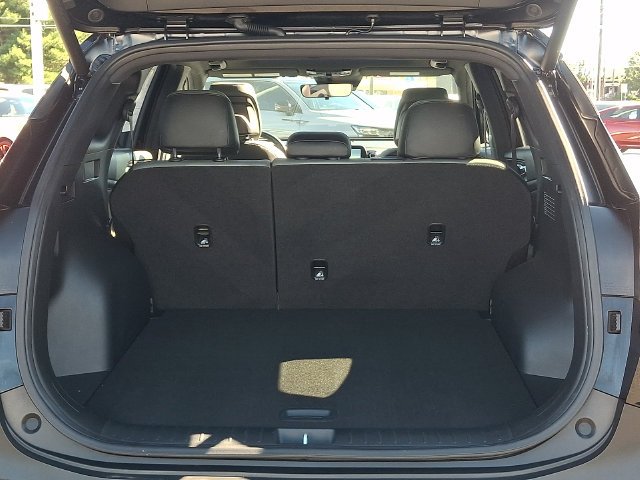 Used 2023 Black Kia X-Line image 31