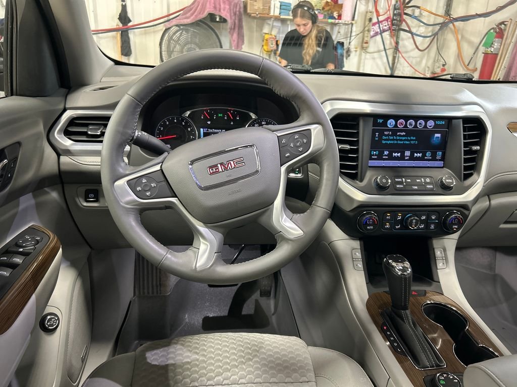 Used 2017 Black GMC SLE-2 image 17