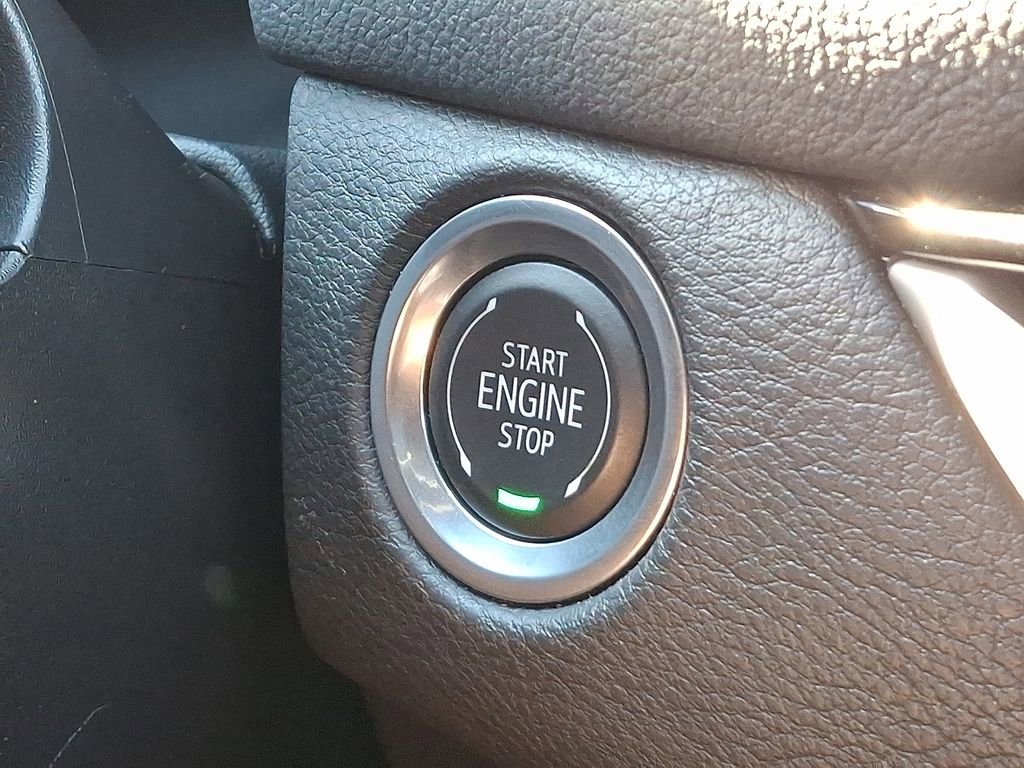 2025 Cadillac XT4 Premium Luxury - Photo 24