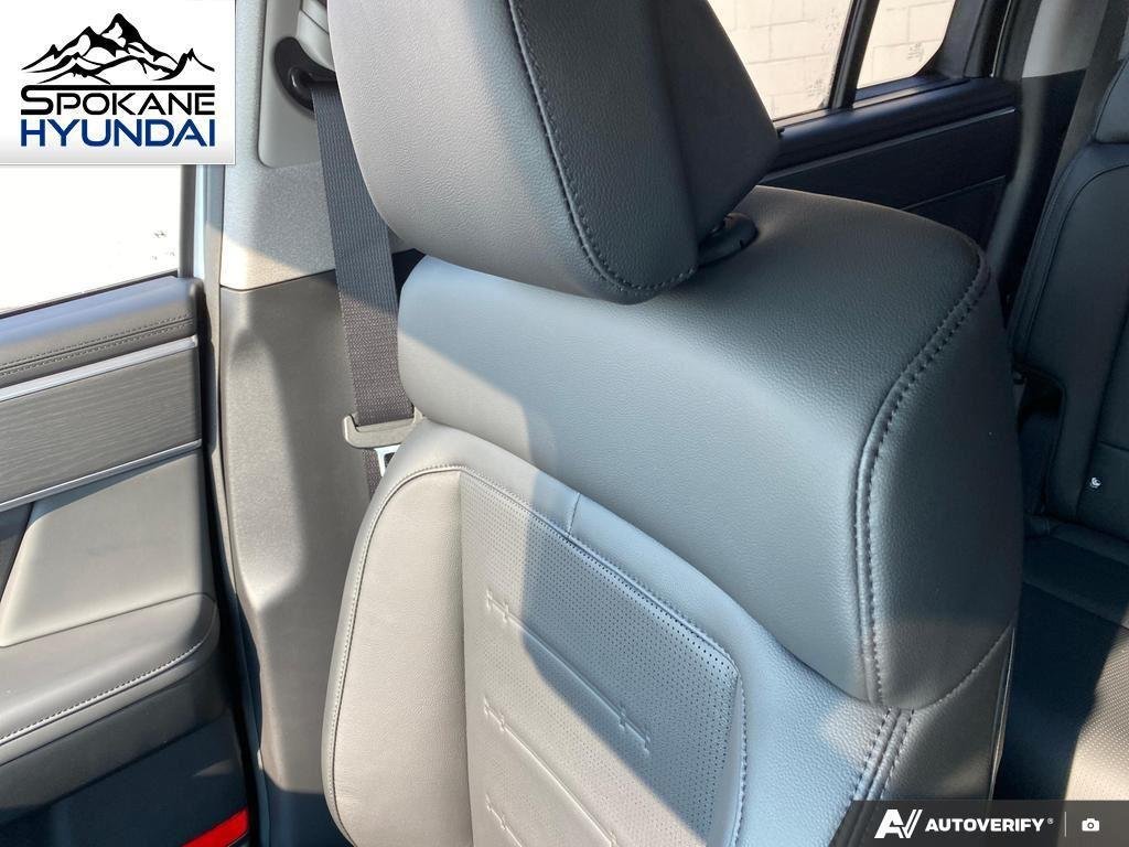 2026 Hyundai Santa Fe Limited - Photo 23