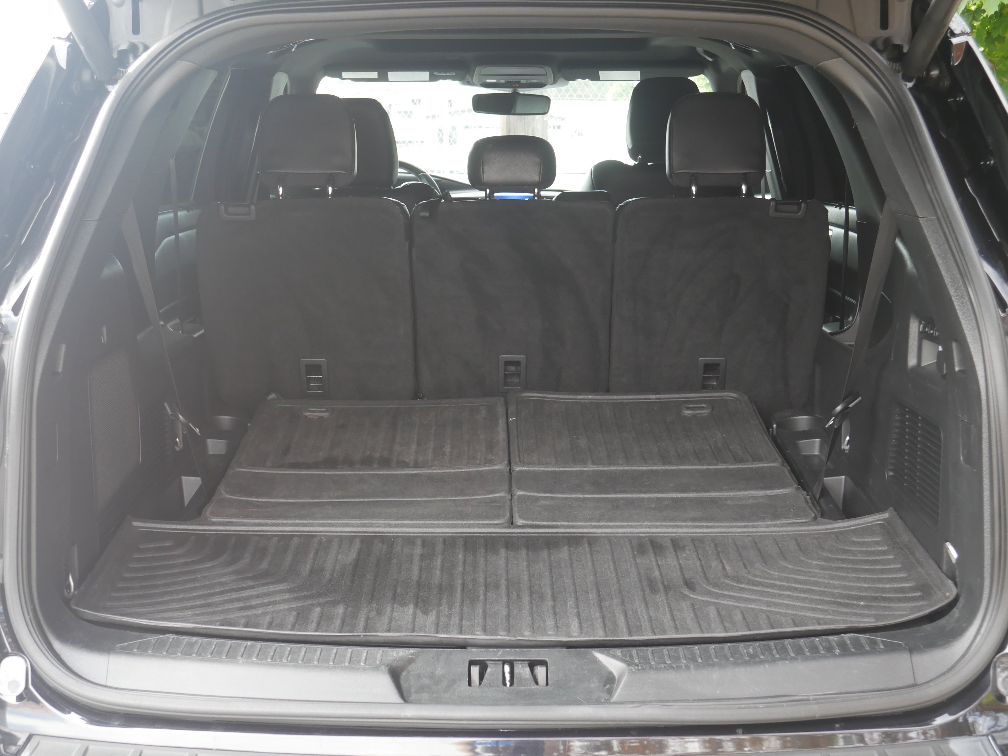 Used 2023 Agate Black Metallic Ford ST image 17