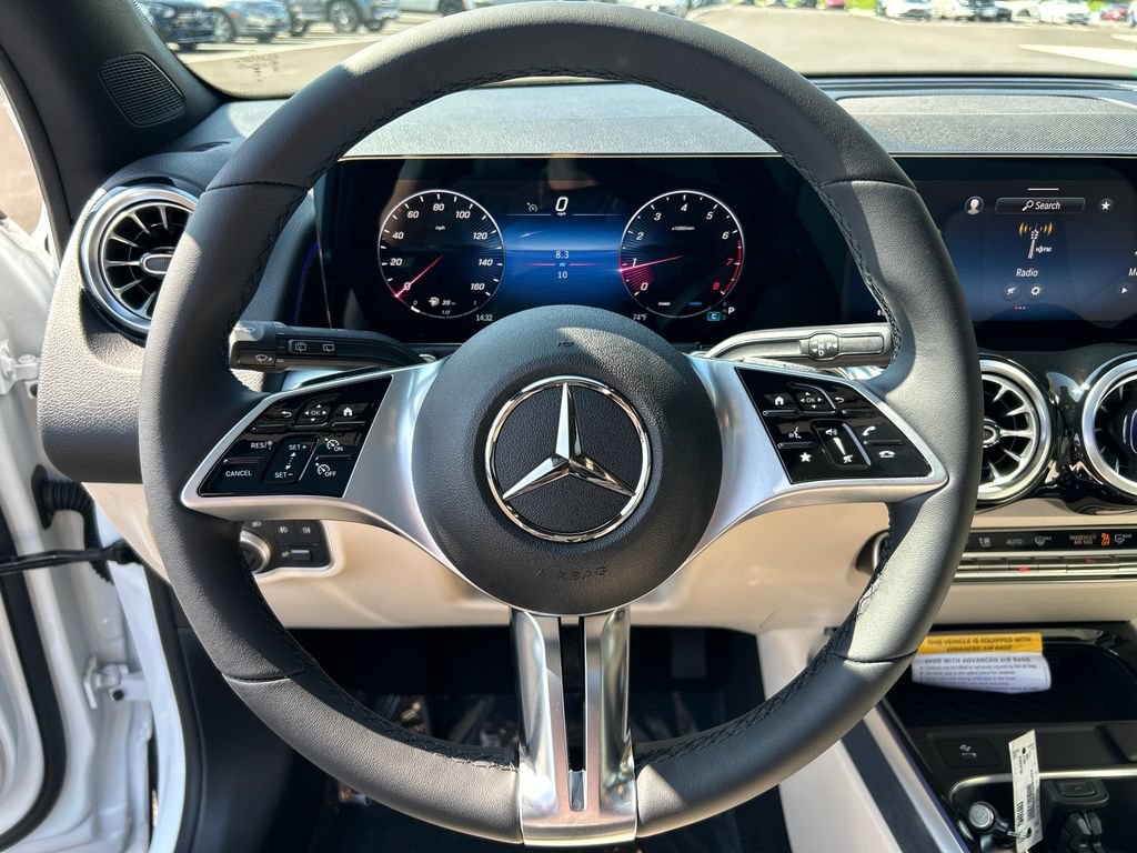 New 2026 Polar White Mercedes-Benz GLB 250 image 54