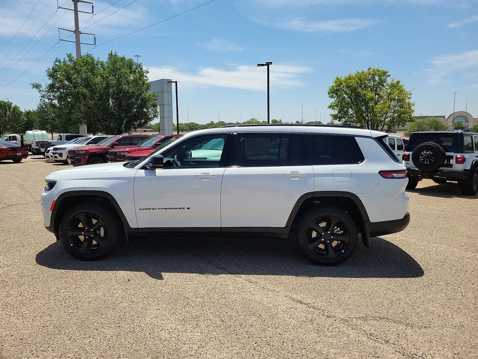 New 2026 PW7 Bright Whit Jeep L LIMITED 4X4 image 2