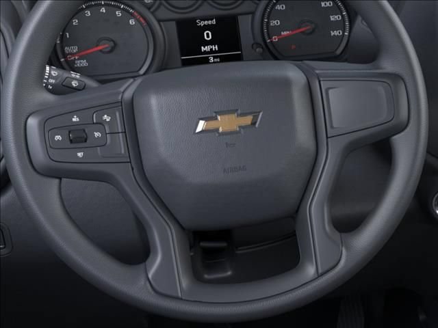 New 2026 Summit White Chevrolet WT image 19
