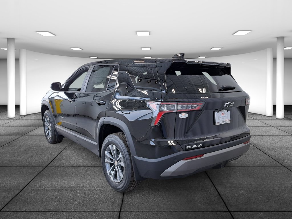 New 2027 Mosaic Black Metallic Chevrolet LT image 6