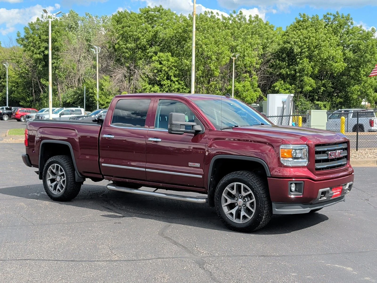 Used 2014 GMC Sierra 1500 SLE with VIN 3GTU2UEC3EG218135 for sale in White Bear Lake, Minnesota