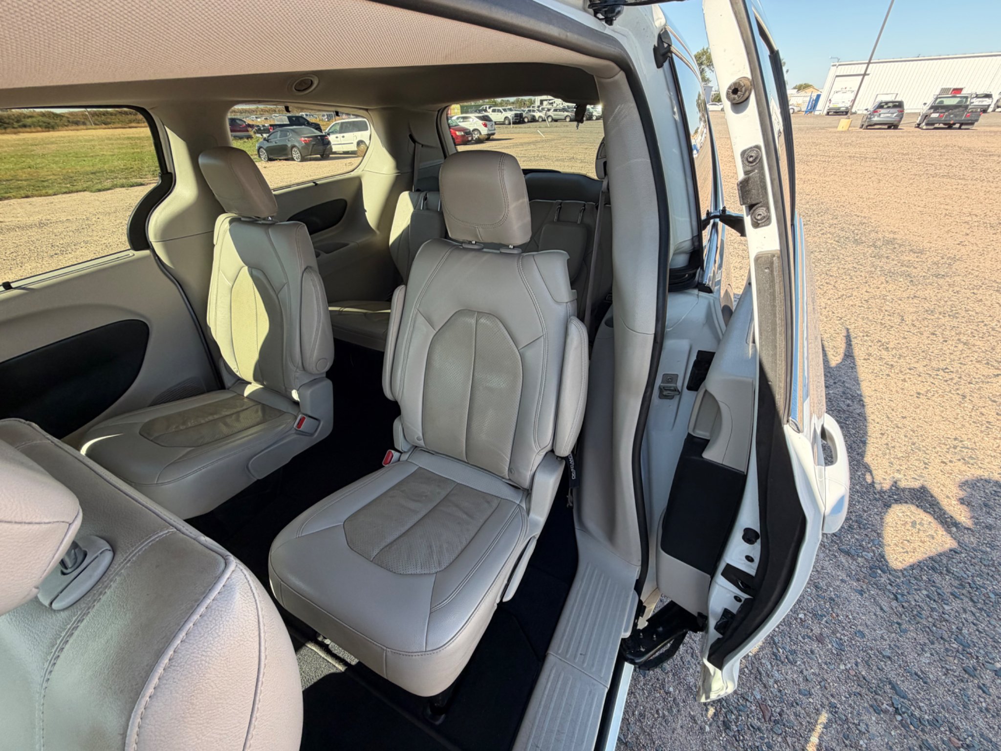 Used 2021 White Chrysler Touring L image 11