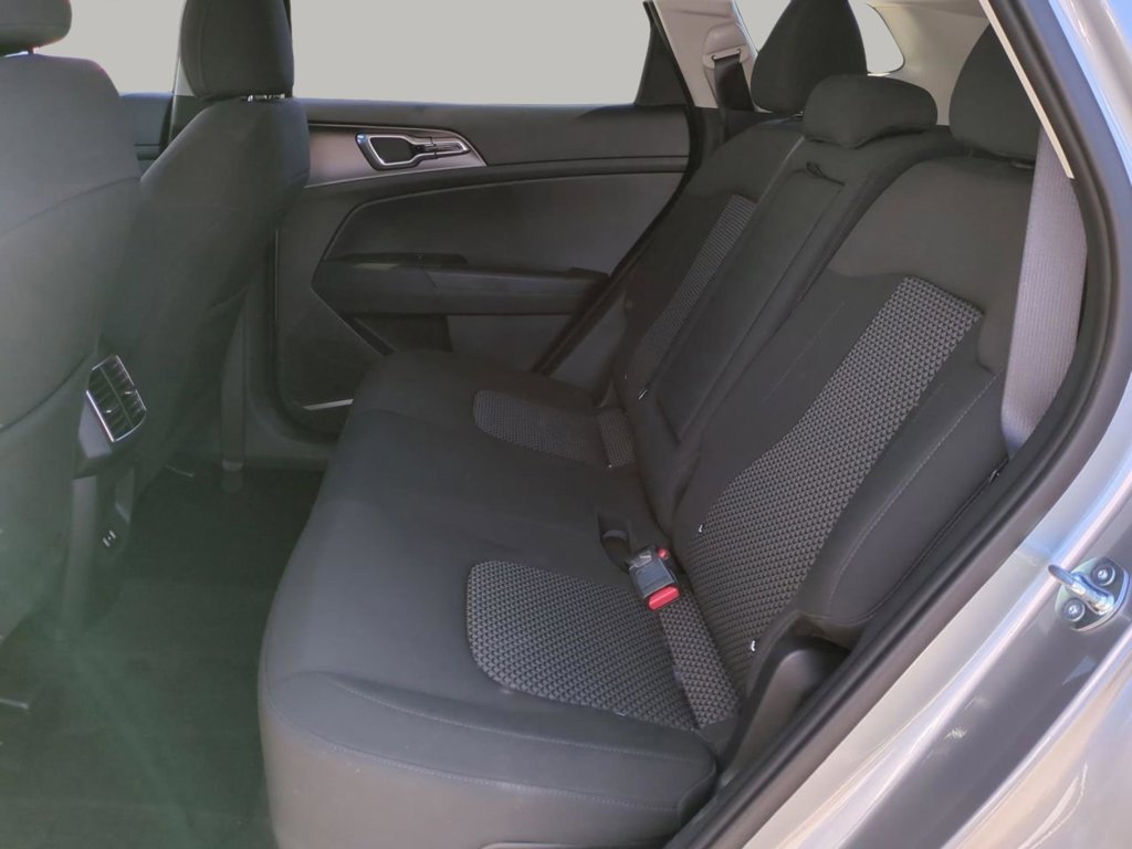 2026 Kia Sportage LX Hybrid - Photo 17