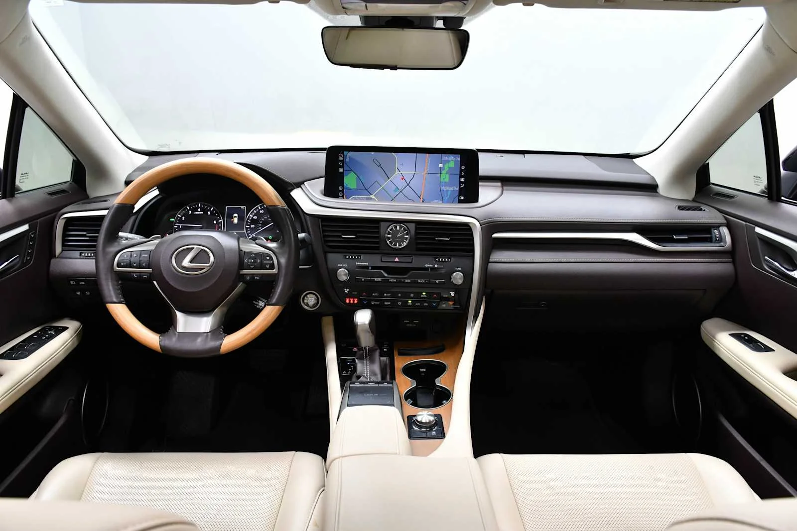Used 2020 Nightfall Mica Lexus  image 17