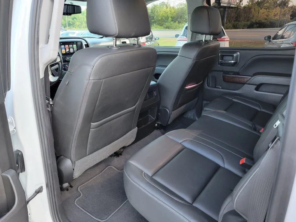 Used 2018 SUMMIT WHITE GMC SLT image 14