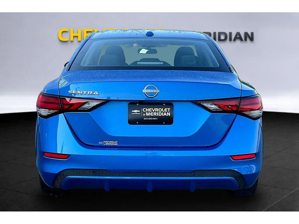 Used 2025 Blue Nissan SV image 4