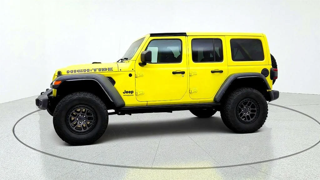 Used 2022 High Velocity Clearcoat Jeep Unlimited High Tide 4x4 image 8