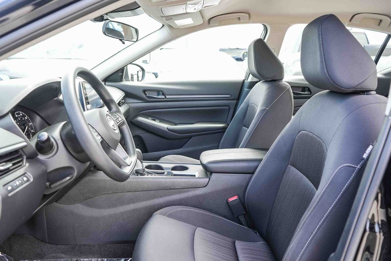 Certified Used 2025 Super Black Nissan S image 18