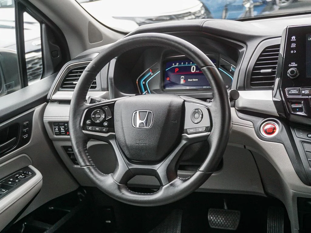 Used 2018 Gray Honda EX-L image 17