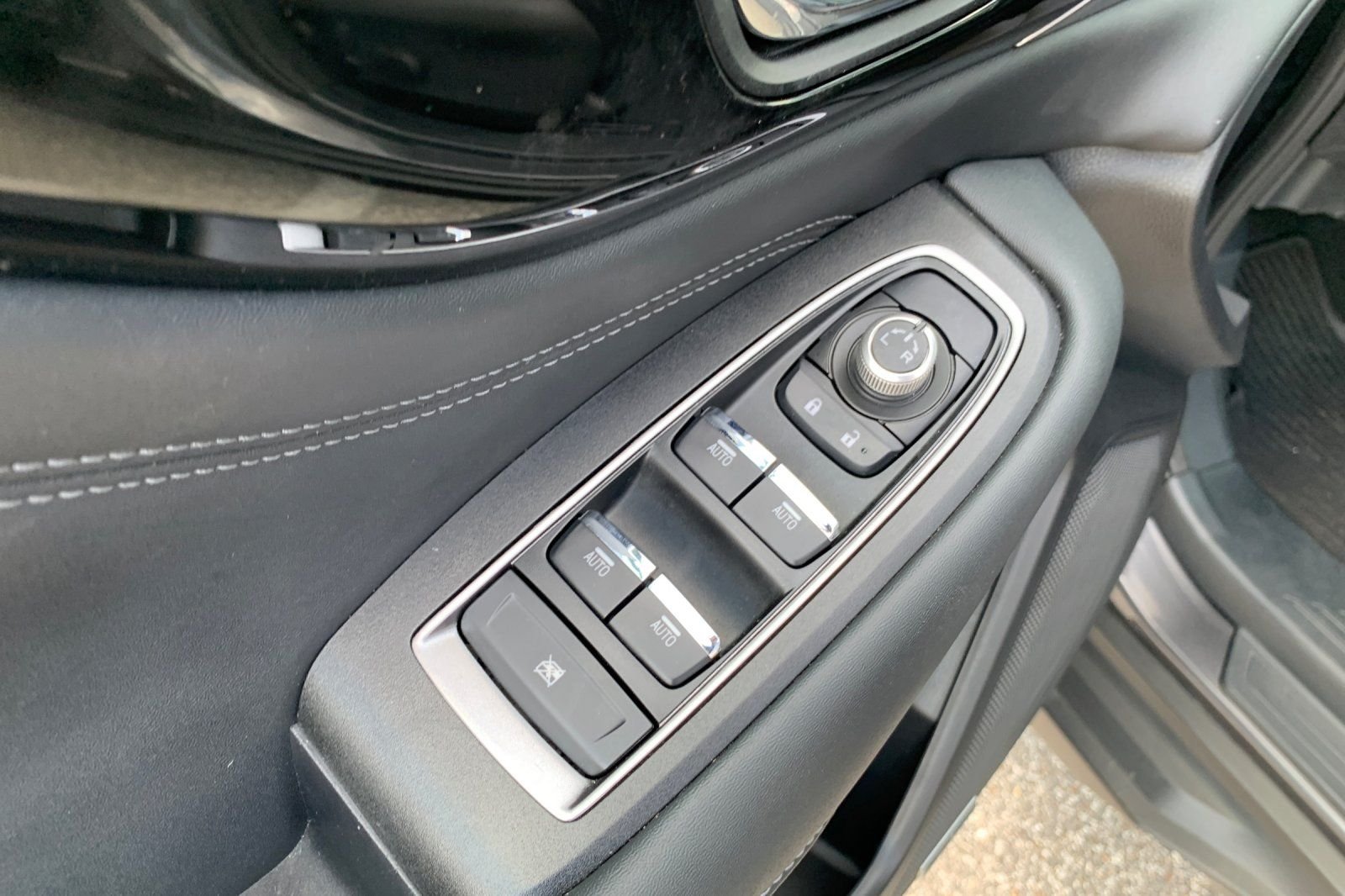 Used 2023 Gray Subaru Limited image 13
