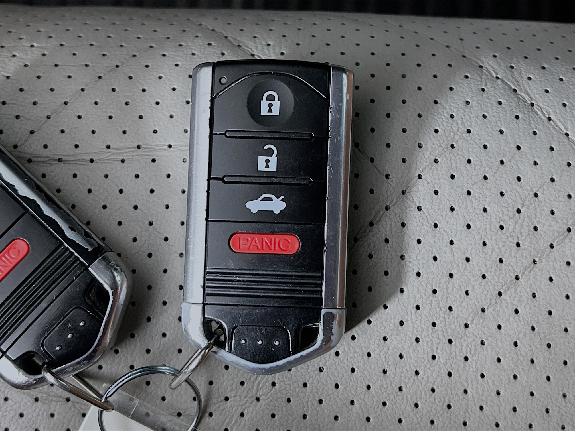 Used 2012 Silver Acura ADVANCE AUTO image 12