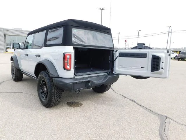 New 2026 Avalanche Gray Ford Badlands® image 63
