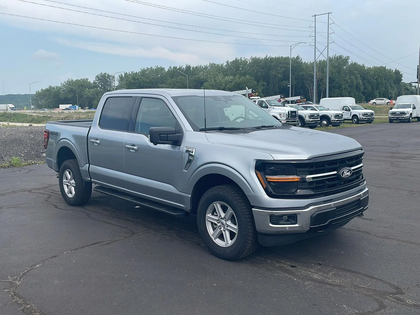 New 2026 Iconic Silver Metallic Ford XLT image 7