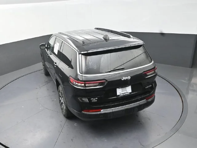 Used 2025 Black Jeep Limited image 15
