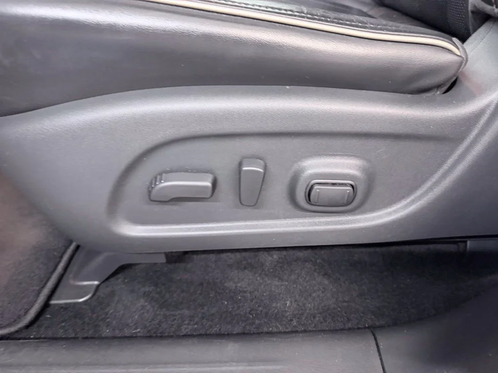 Used 2017 Majestic INFINITI Base image 12