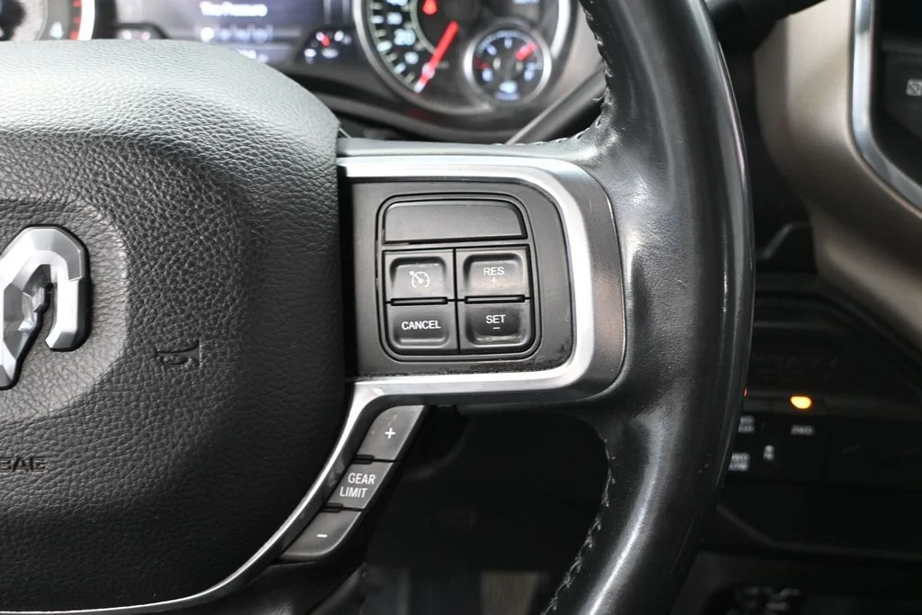 Used 2022 White Ram Laramie image 30