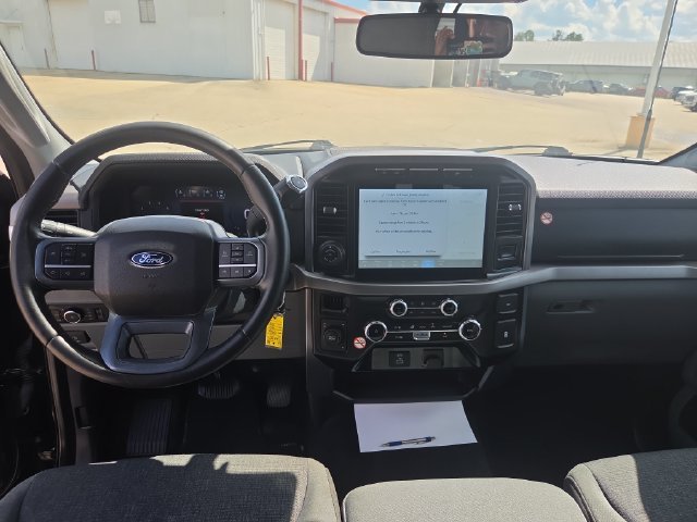 Used 2024 Black Ford XLT image 12