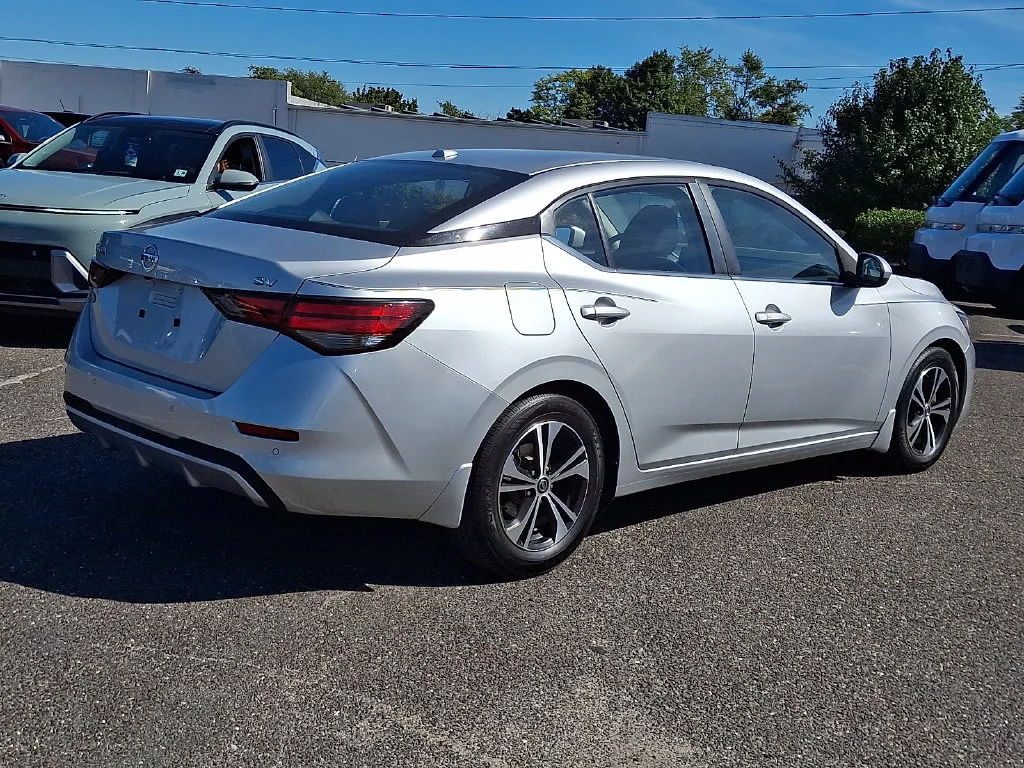 Used 2021 Silver Nissan SV image 12