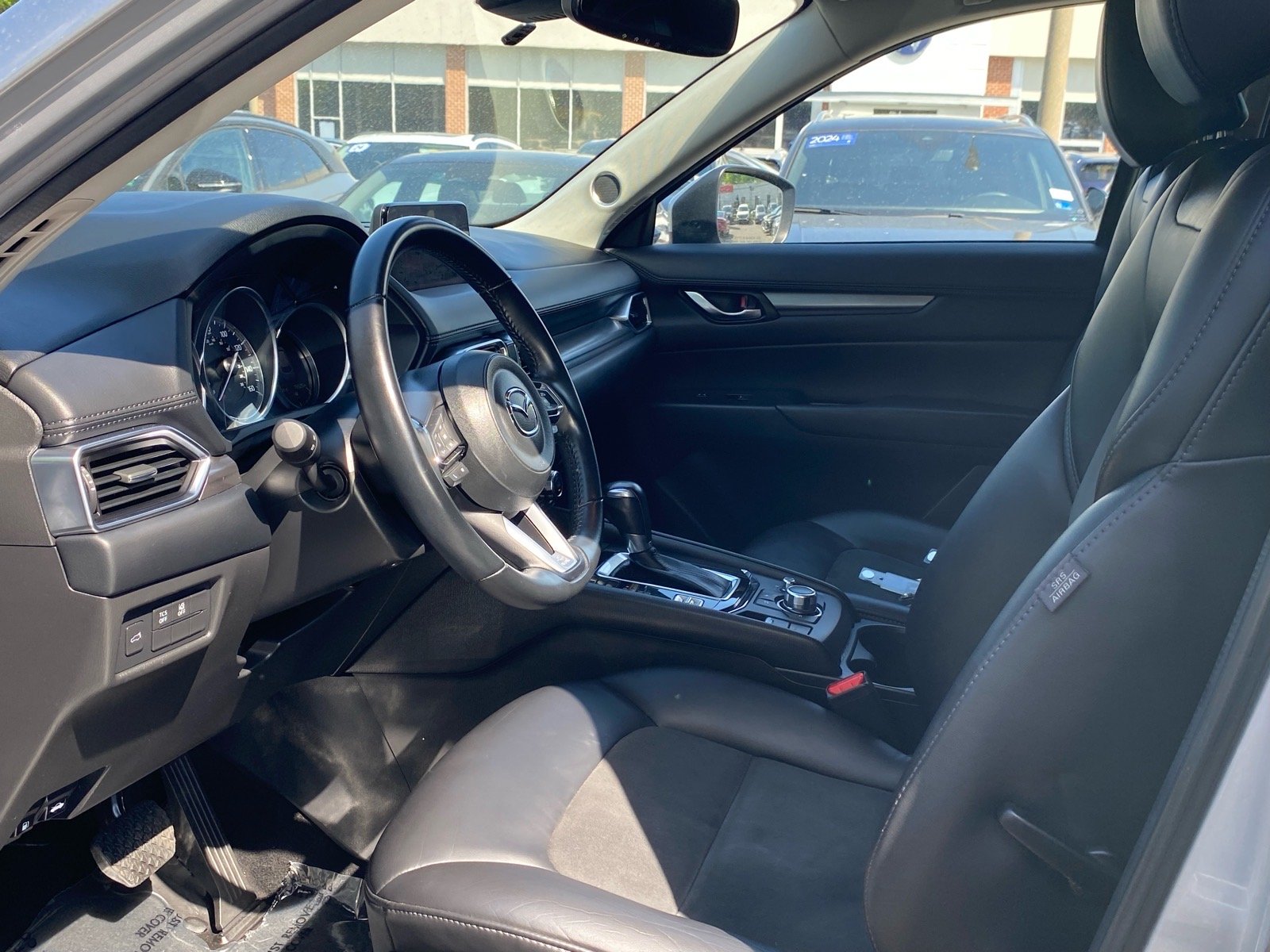 Used 2018 Silver Mazda Touring image 11