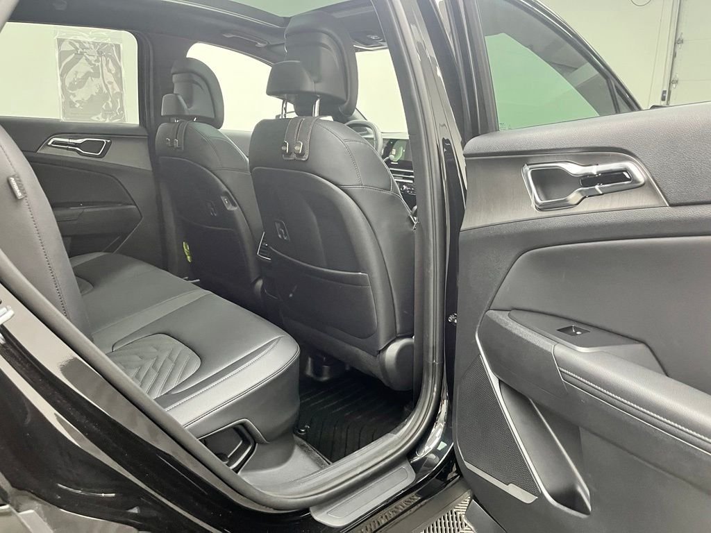 Used 2026 Black Kia X-Line image 36
